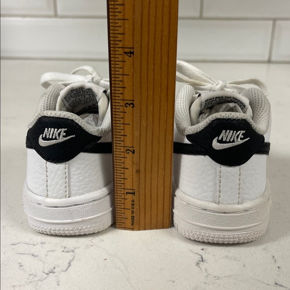 Nike Air Force 1 Low (TD) CZ1691-100 White Black Swoosh Size 6 C - Picture 5 of 17